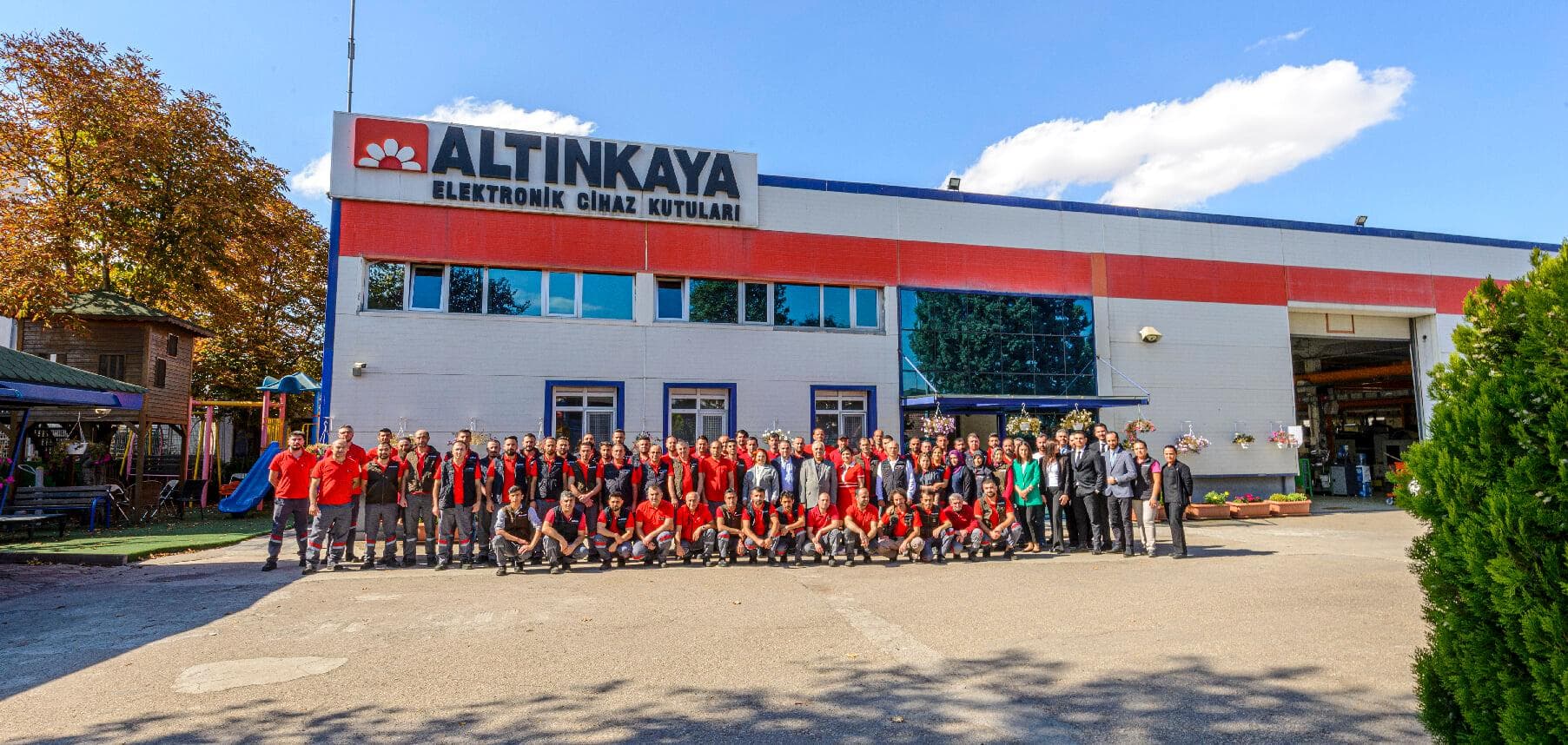 Altinkaya factory and production team
